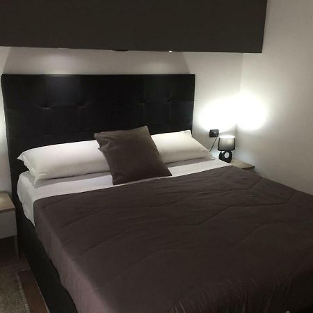 Mb95 - Mezzocannone Luxurious Bed&Breakfast Неаполь Екстер'єр фото