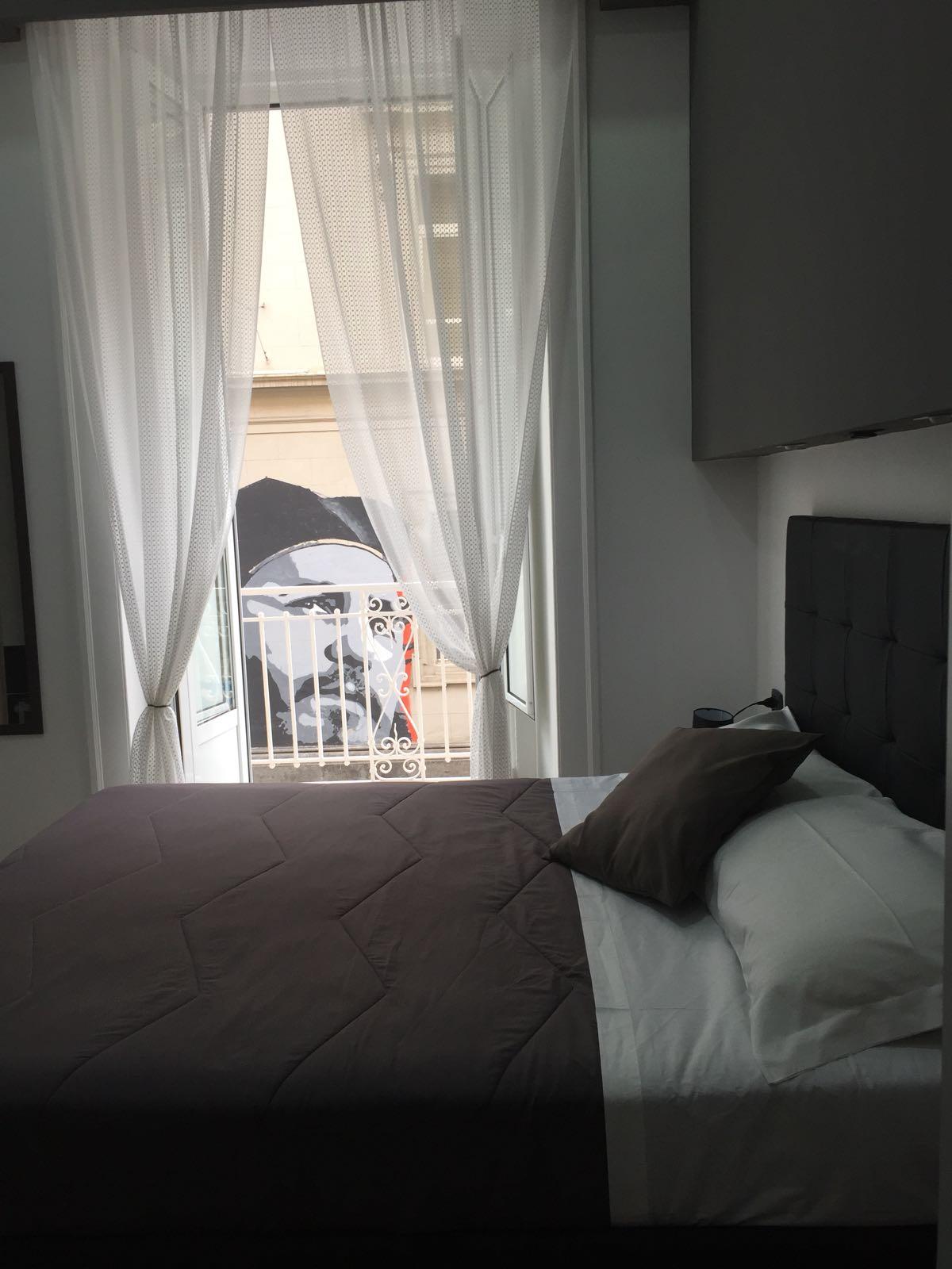 Mb95 - Mezzocannone Luxurious Bed&Breakfast Неаполь Екстер'єр фото