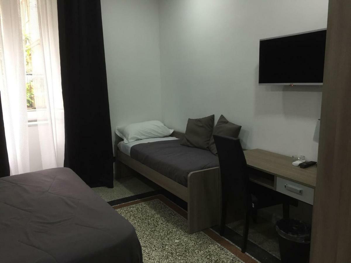 Mb95 - Mezzocannone Luxurious Bed&Breakfast Неаполь Екстер'єр фото