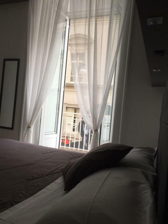 Mb95 - Mezzocannone Luxurious Bed&Breakfast Неаполь Екстер'єр фото