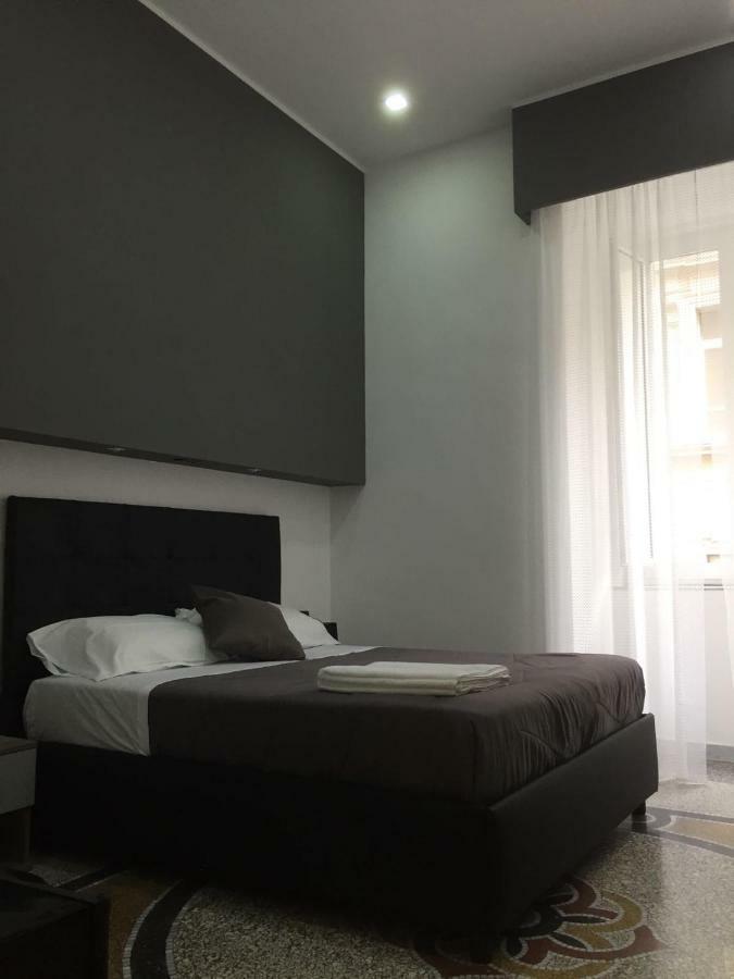 Mb95 - Mezzocannone Luxurious Bed&Breakfast Неаполь Екстер'єр фото